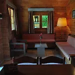 Sandy's & Log-villas 2*