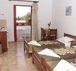 Aparthotel Sandy's & Log-villas