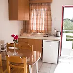 Aparthotel Sandy's & Log-villas
