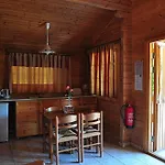 Aparthotel Sandy's & Log-villas 2*