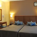 Sandy's & Log-villas