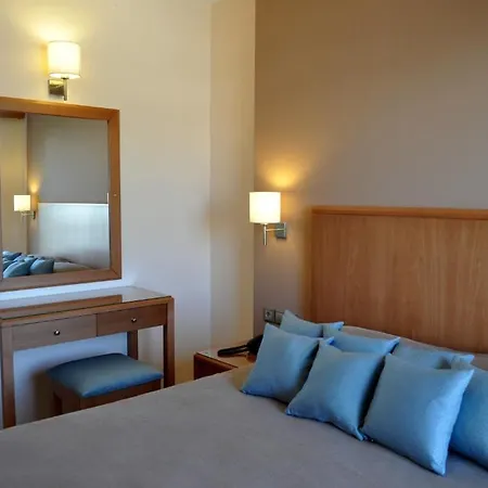 Aparthotel Sandy's & Log-villas