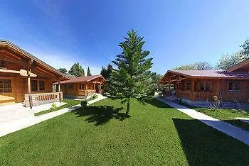 Sandy'S Studios Apartments & Log-Villas Апарт-отель