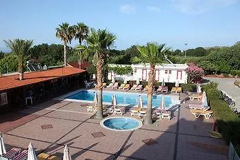 Aparthotel Sandy's & Log-villas