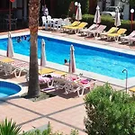 Sandy's & Log-villas Aparthotel 2*