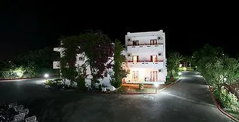 샌디 스튜디오 아파트&로그-빌라