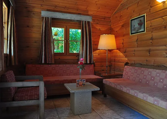 Sandy'S Studios Apartments & Log-Villas Lägenhetshotell 2*