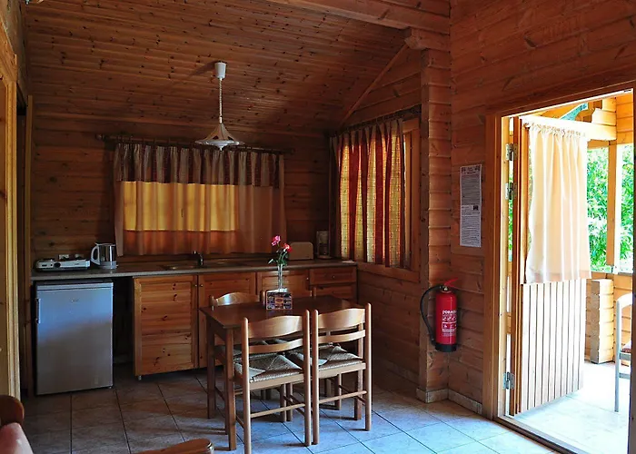 Lägenhetshotell Sandy'S Studios Apartments & Log-Villas 2*